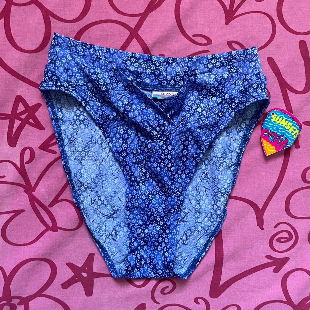 Vintage 80s 90s floral purple bikini bottoms Sunsets Separates
